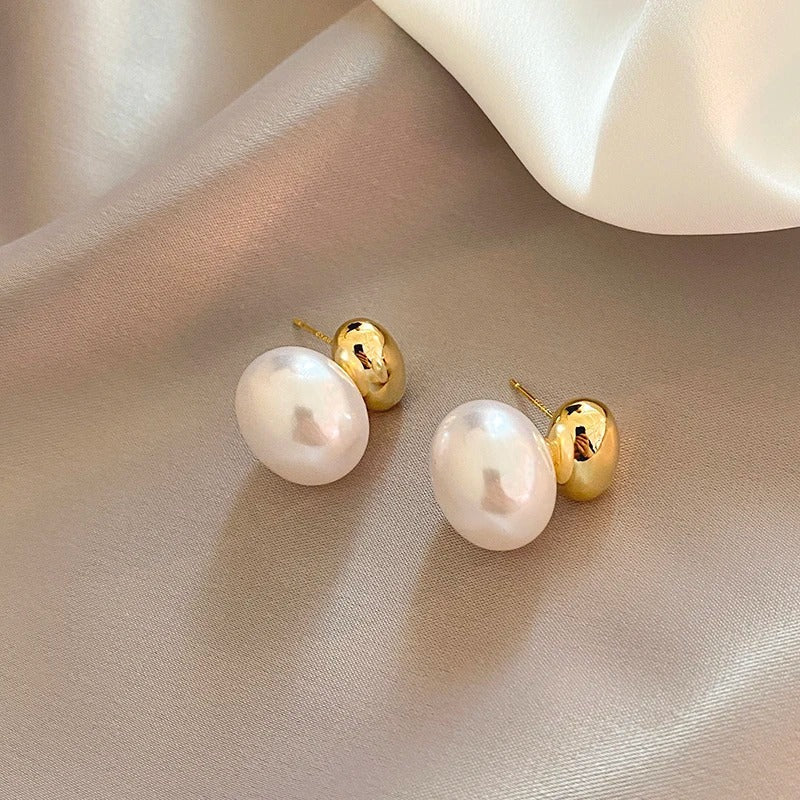 Aeri™ | Vintage Pearl Earrings